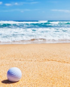 See the pros play golf in Dubai!