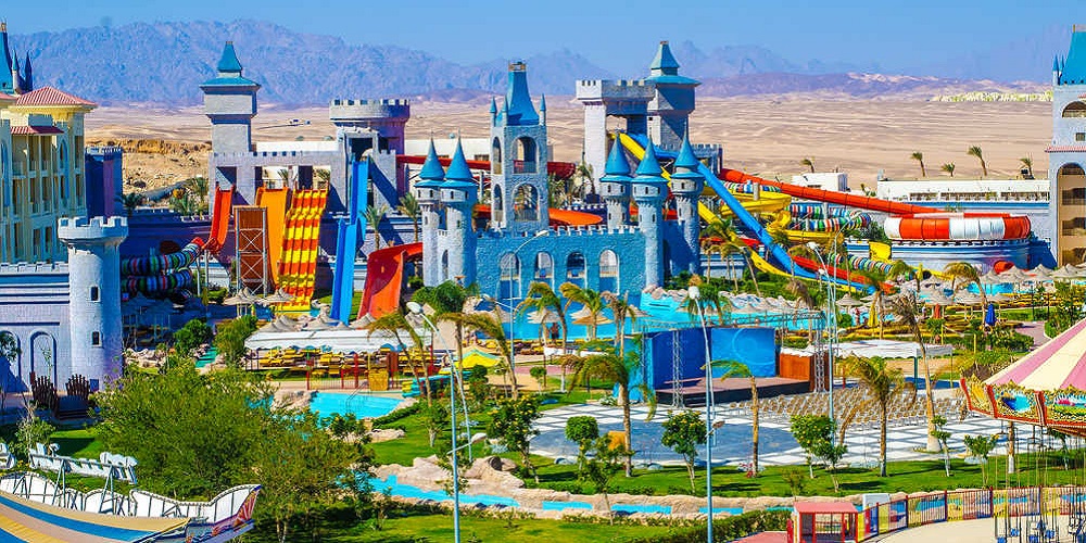 Serenity Fun City is one of the best all inclusive hotels for families