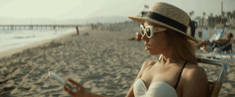 7 people you see at the beach