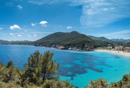 Affordable Ibiza dreams with Playasol
