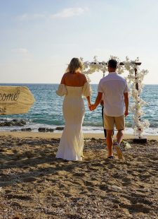 Take a vow without breaking the bank